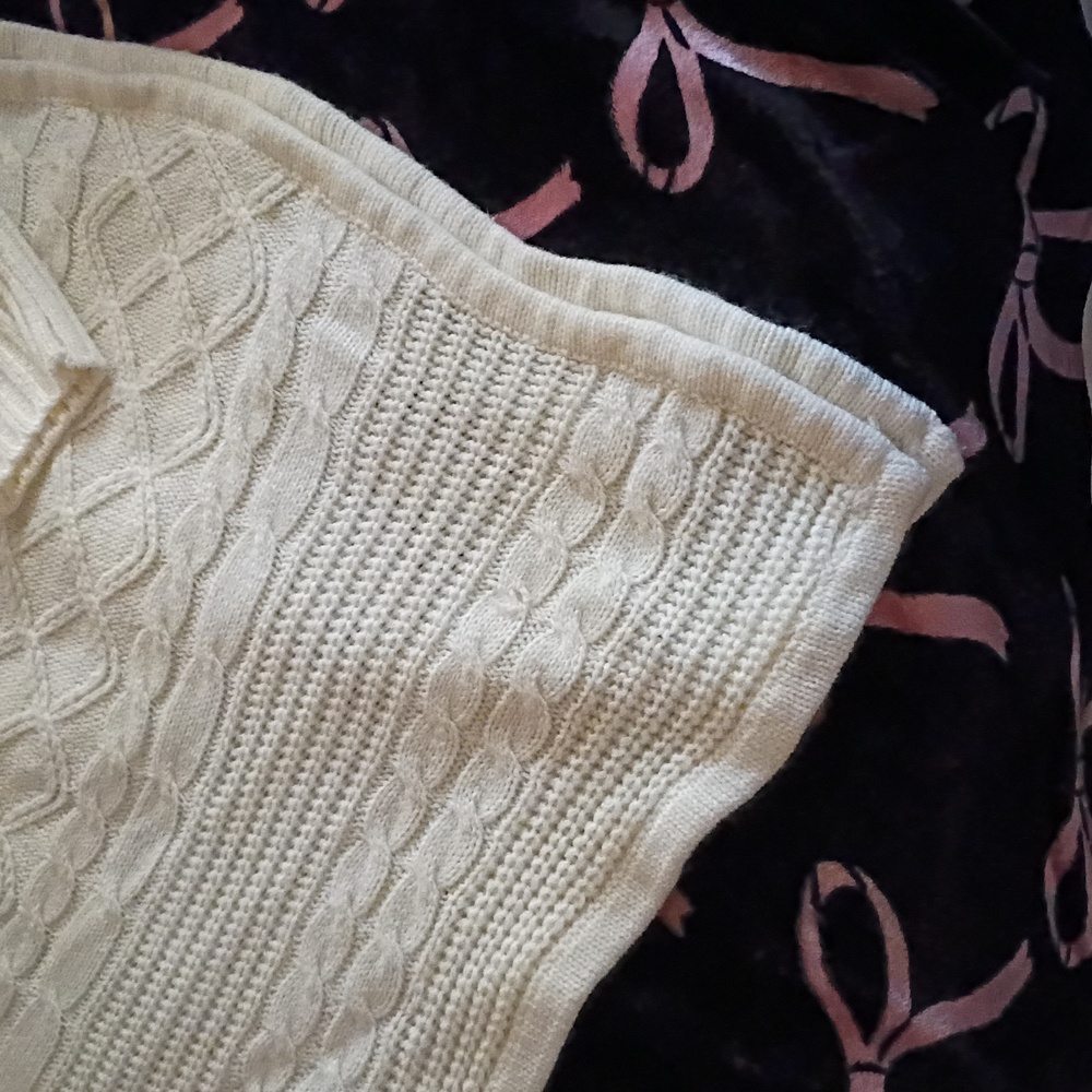 Hannah Cream Cable Knit Pullover Poncho Style Top Size L/XL EUC - Picture 5 of 6
